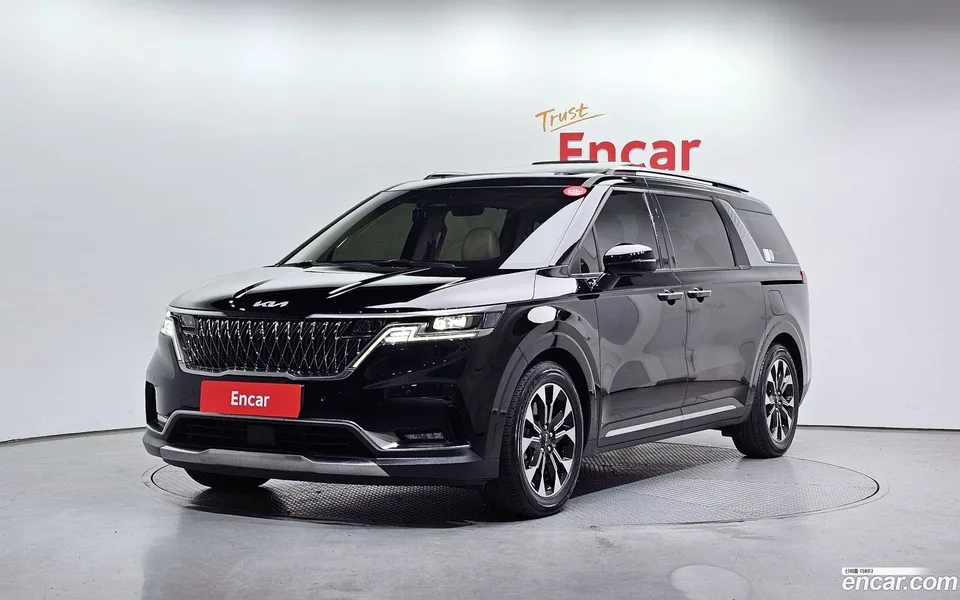 Kia Carnival 9 2022 — фото 1, купить с доставкой в Москву