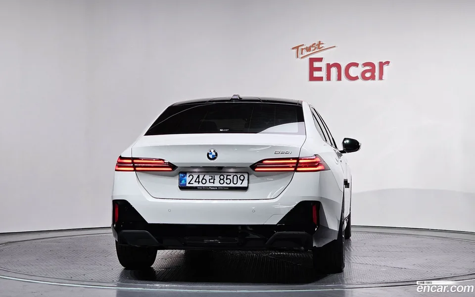 BMW 5 Series 520i M 2025 — миниатюра 4