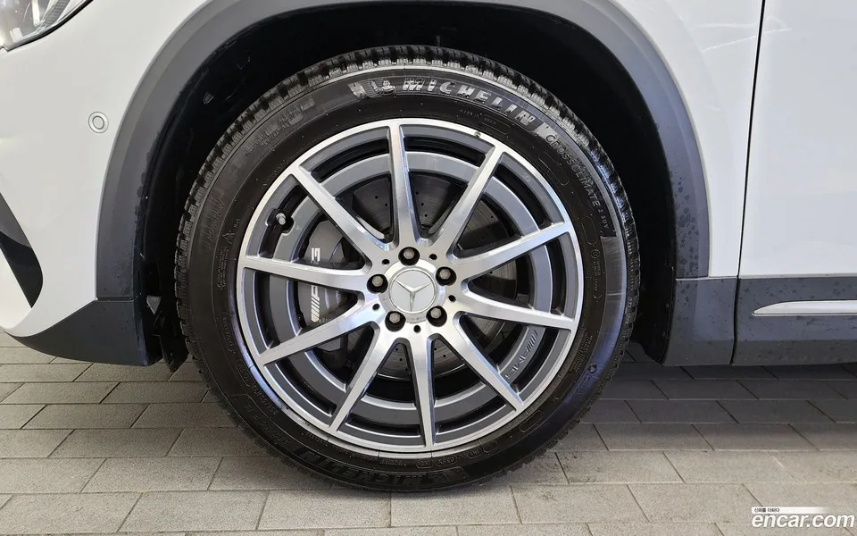Mercedes-Benz GLA-Class GLA45 AMG 4MATIC+ 2022 — миниатюра 2