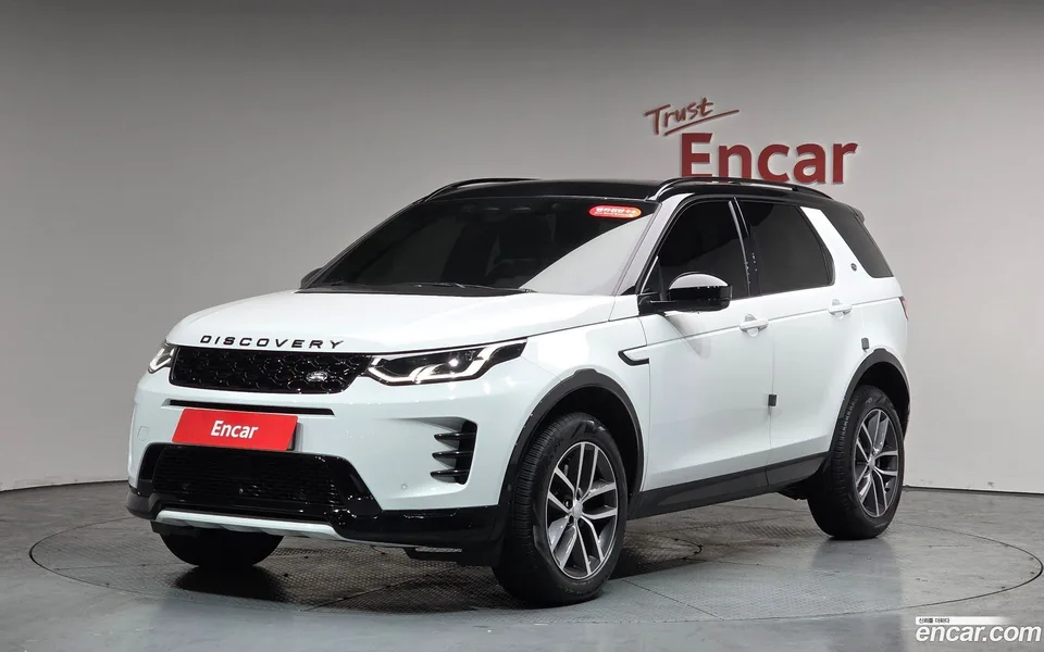 Land Rover Discovery Sport P250 SE 2025 — фото 1, купить с доставкой в Москву