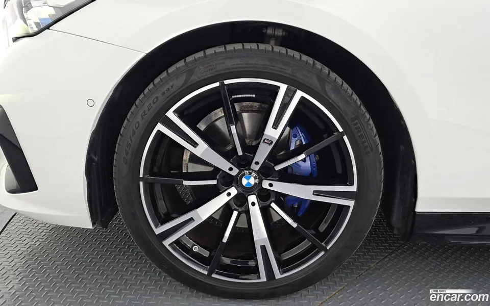 BMW 5 Series 530i xDrive M 2024 — миниатюра 5