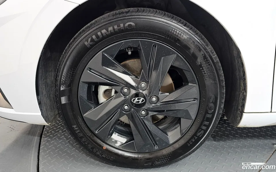 Hyundai Avante 1.6 2022 — миниатюра 2