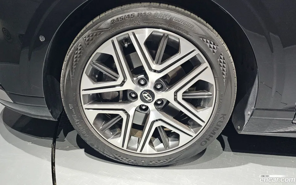 Hyundai Grandeur 3.5 2WD 2023 — миниатюра 2