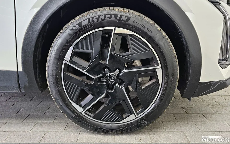 Peugeot 408 1.2 Pure Tech GT 2023 — миниатюра 2