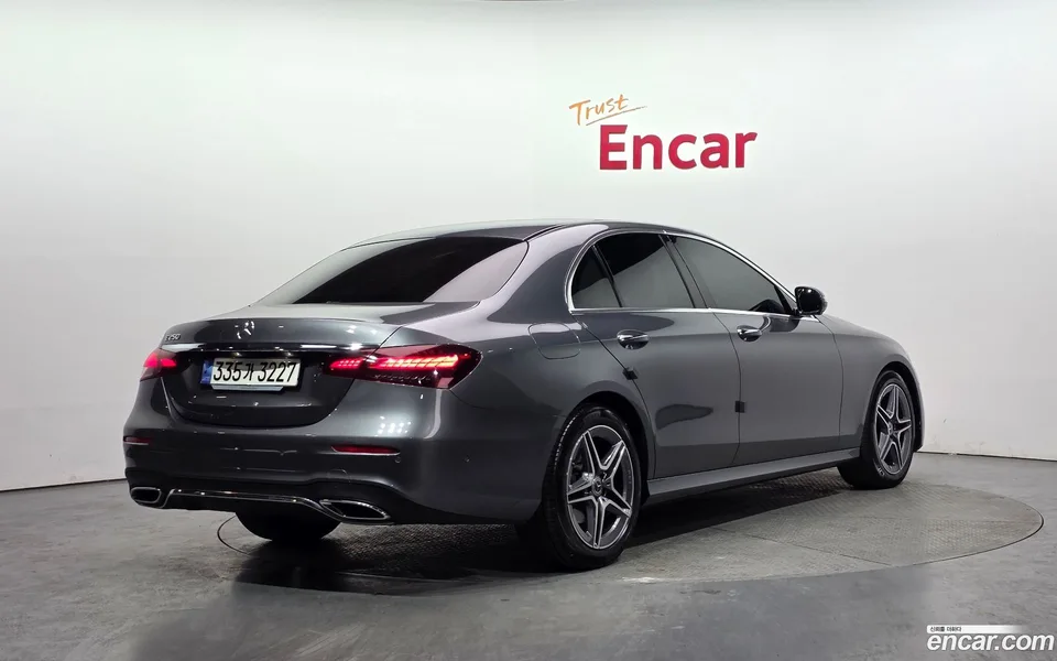 Mercedes-Benz E-Class E250 AMG Line 2023 — миниатюра 2