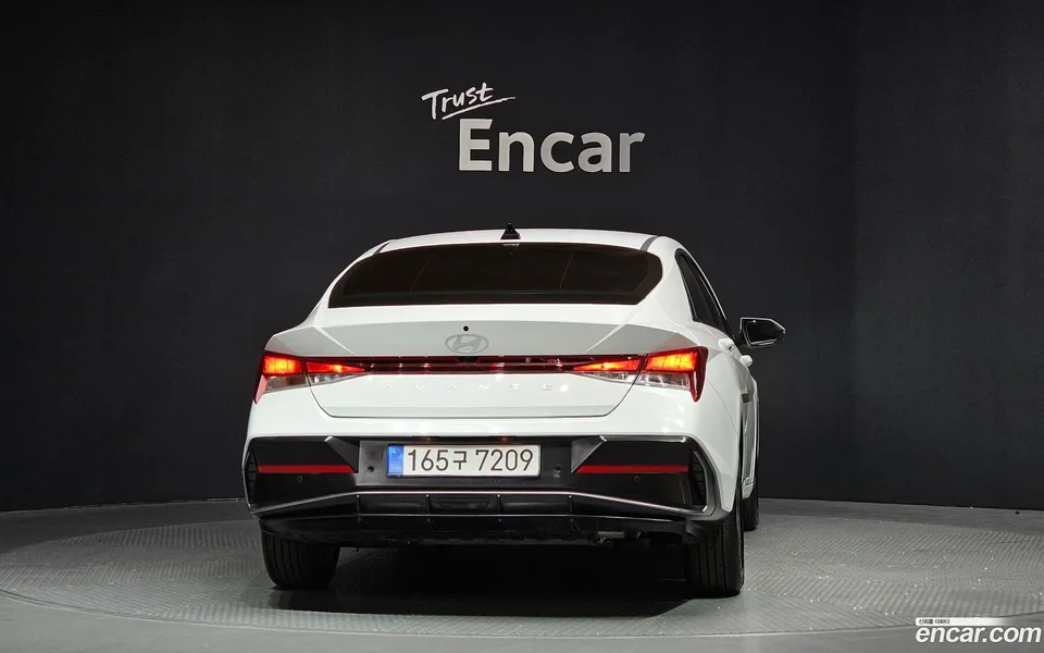 Hyundai Avante CN7 Hybrid 2025 — миниатюра 4