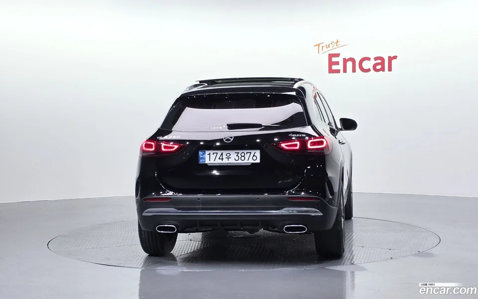Mercedes-Benz GLA-Class GLA250 4MATIC 2022 — миниатюра 4