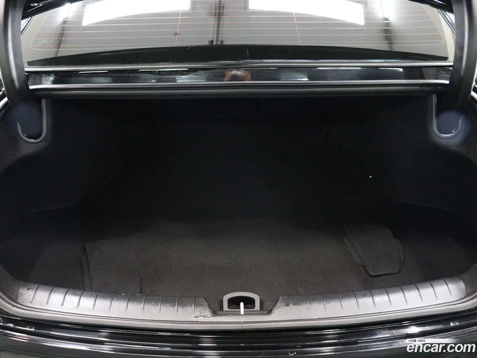 Hyundai Grandeur 2.5 2WD 2024 — миниатюра 2