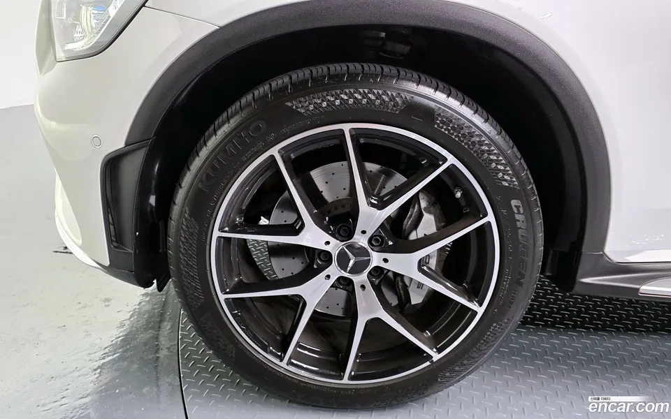 Mercedes-Benz GLC-Class AMG GLC43 4MATIC 2023 — миниатюра 2