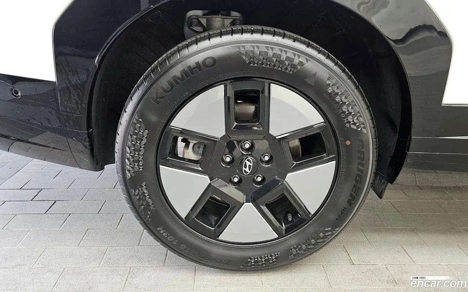 Hyundai SantaFe HEV 1.6 2WD 2024 — миниатюра 2