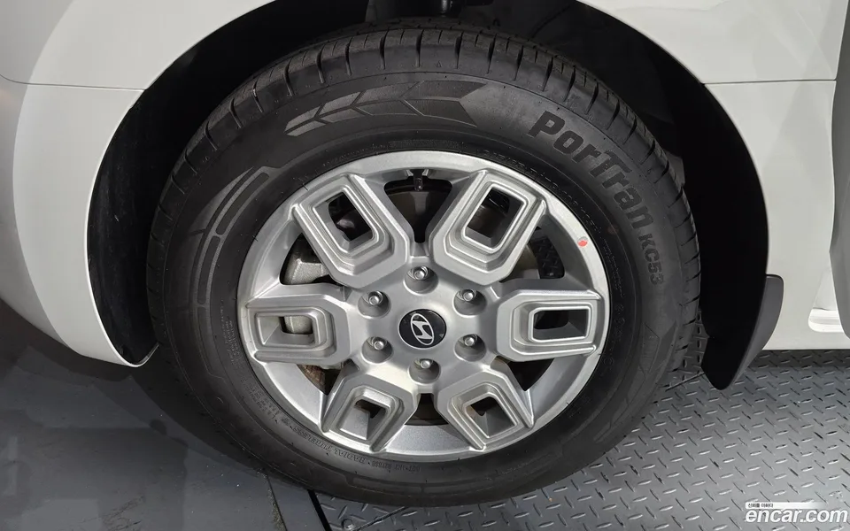 Hyundai Staria 3 2025 — миниатюра 2