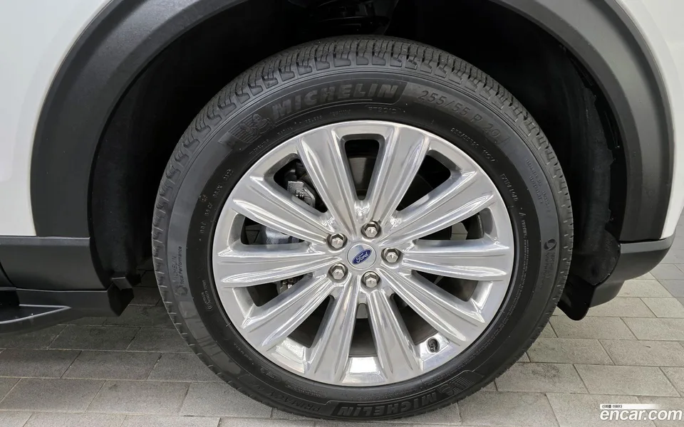 Ford Explorer 3.3 2022 — миниатюра 2