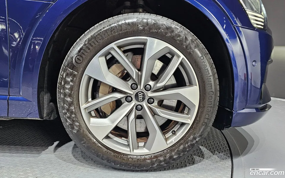 Audi e-tron 55 2022 — миниатюра 2