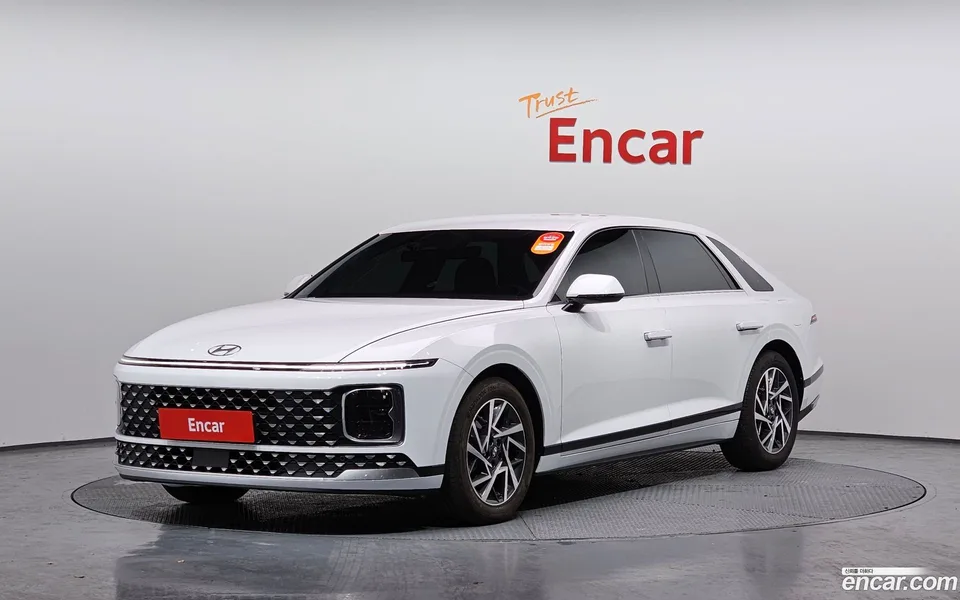Hyundai Grandeur 2.5 2WD 2023 — фото 1, купить с доставкой в Москву