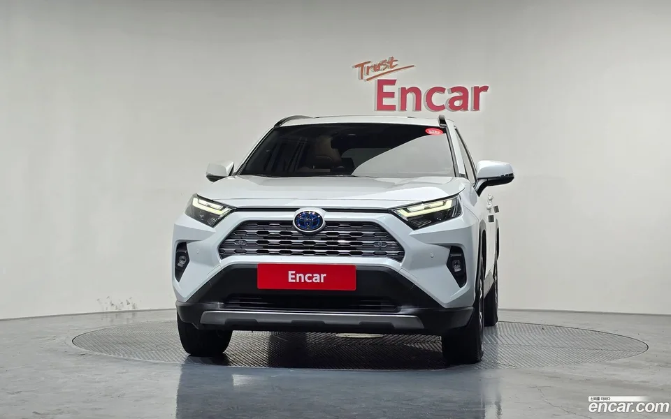 Toyota RAV4 2.5 4WD LTD 2024 — thumbnail 3