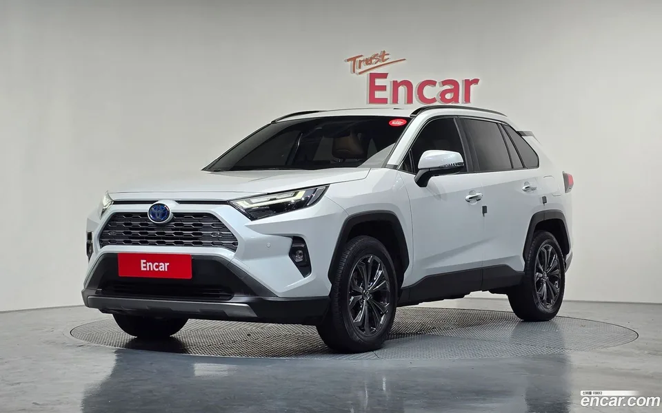 Toyota RAV4 2.5 4WD LTD 2024 — photo 1, buy with delivery to Moscow