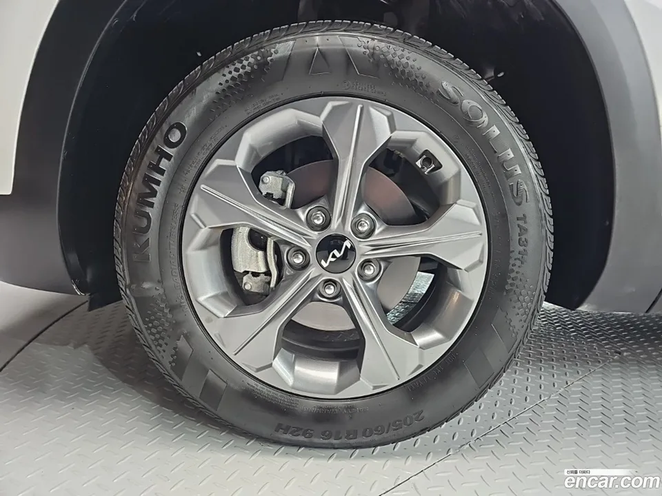 Kia Seltos 2.0 2WD 2024 — миниатюра 2