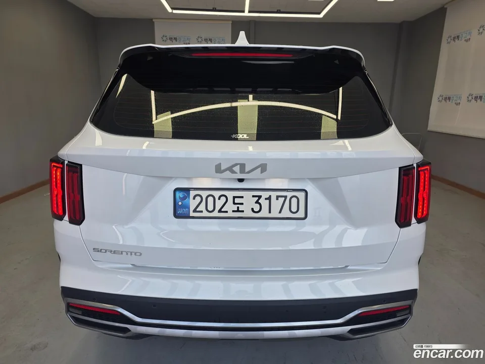 Kia Sorento 2.2 2WD 2023 — миниатюра 4