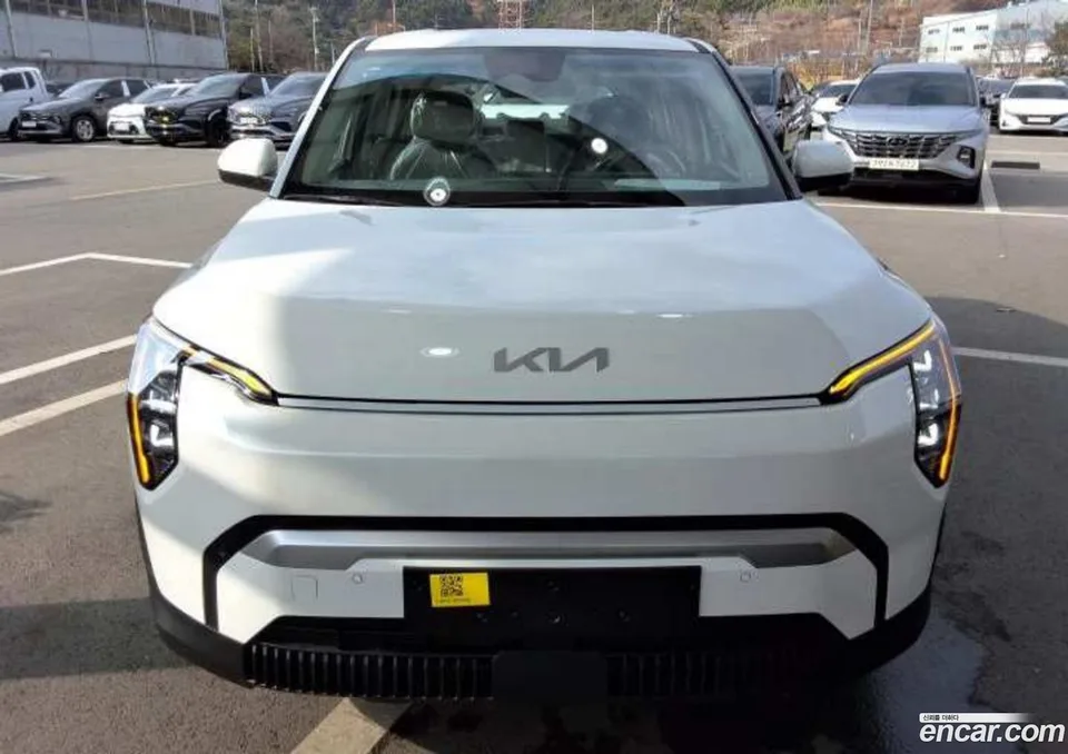 Kia EV3 2WD 2026 — фото 1, купить с доставкой в Москву