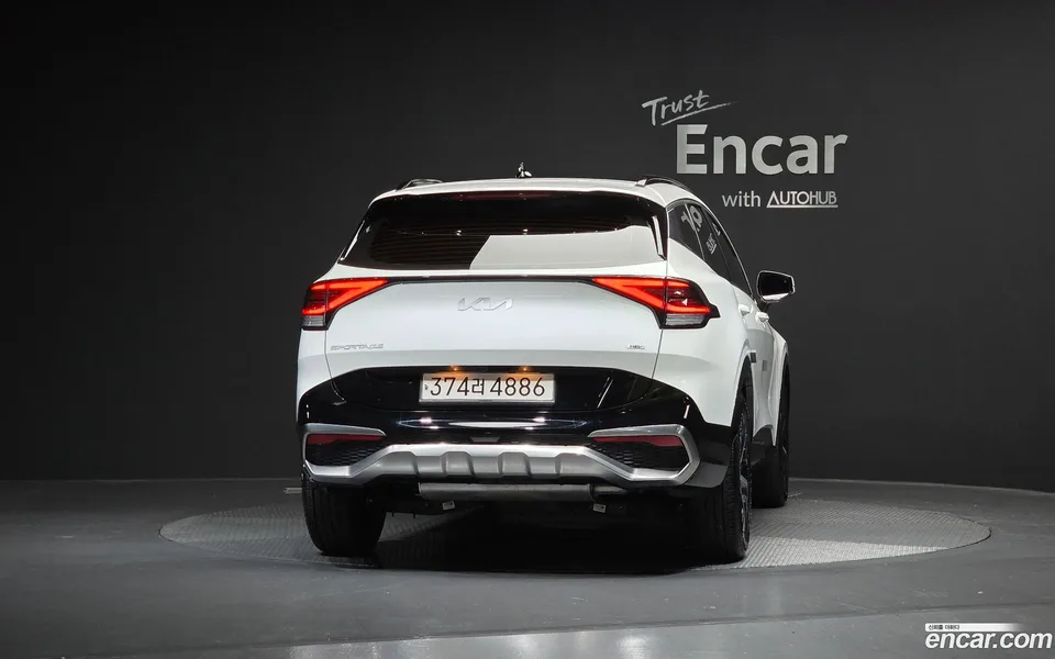 Kia Sportage Hybrid 2WD 2023 — миниатюра 4