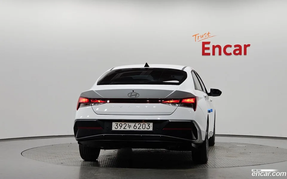 Hyundai Avante CN7 Hybrid 2025 — миниатюра 4