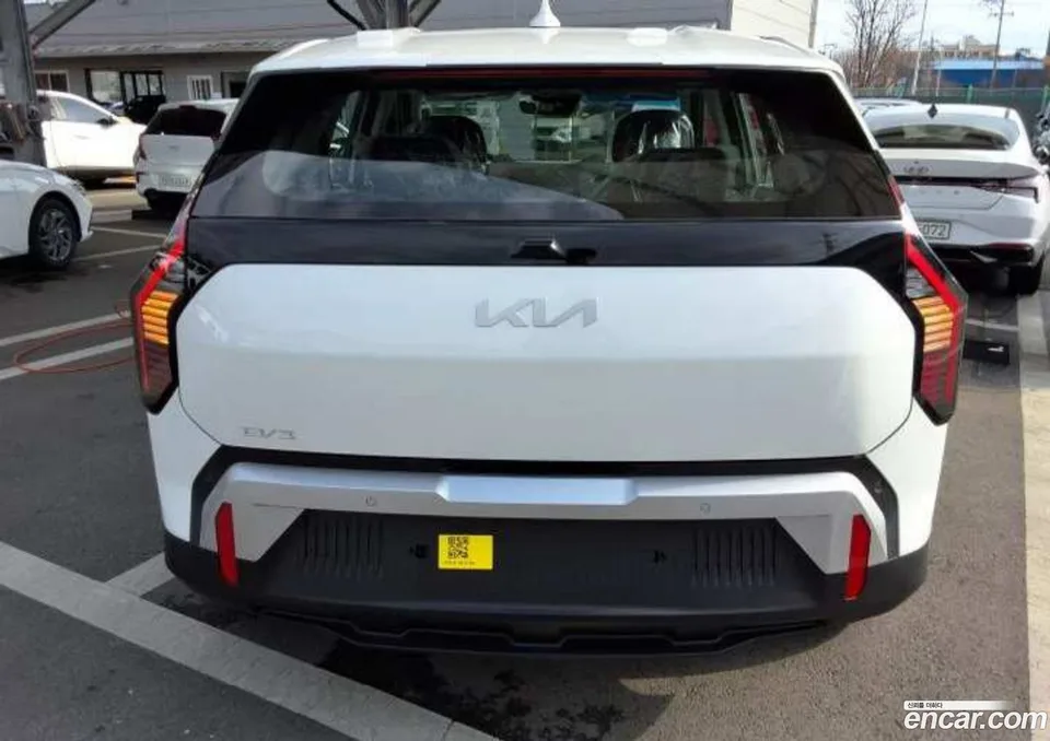 Kia EV3 2WD 2026 — миниатюра 3