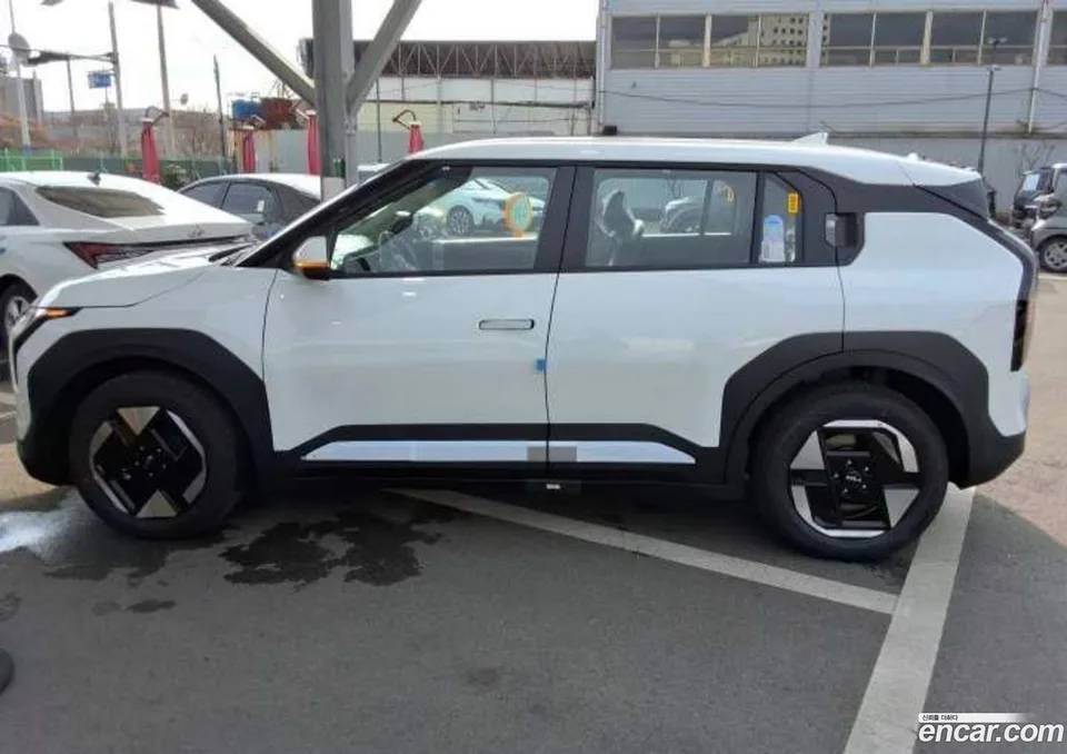 Kia EV3 2WD 2026 — миниатюра 5
