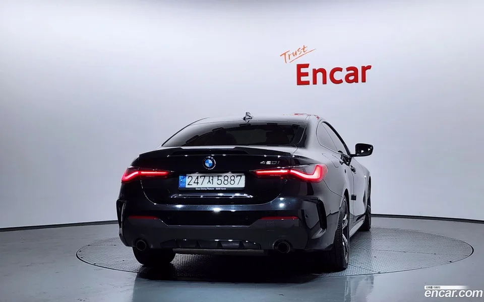BMW 4 Series 420i M 2022 — миниатюра 4