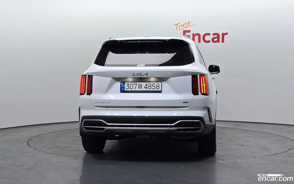 Kia Sorento 2.2 4WD 2023 — thumbnail 4