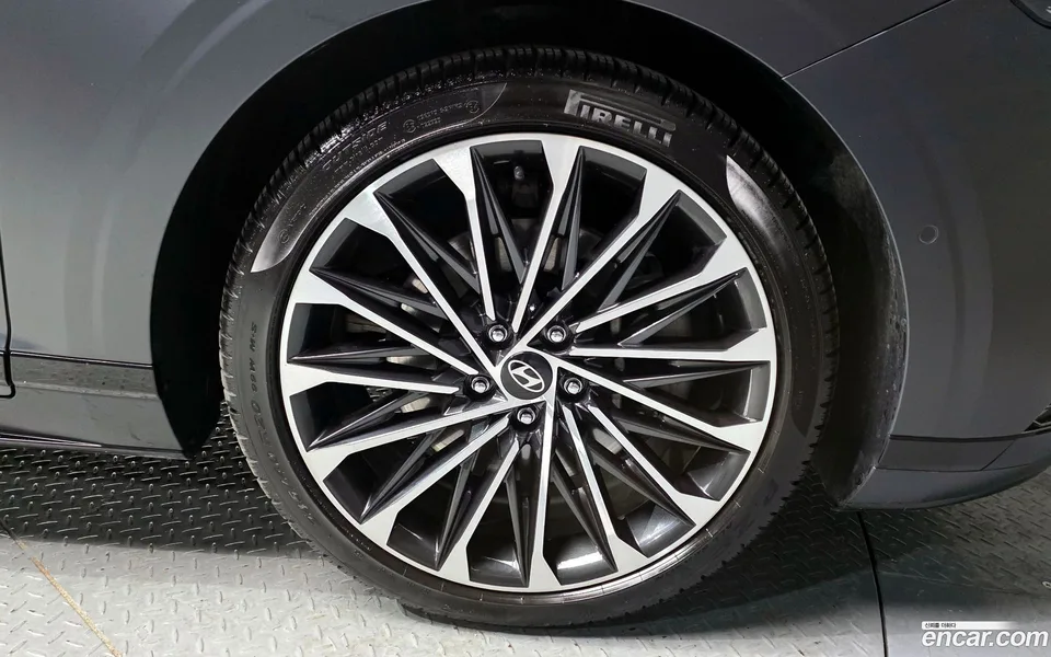 Hyundai Grandeur 3.5 4WD 2023 — миниатюра 2