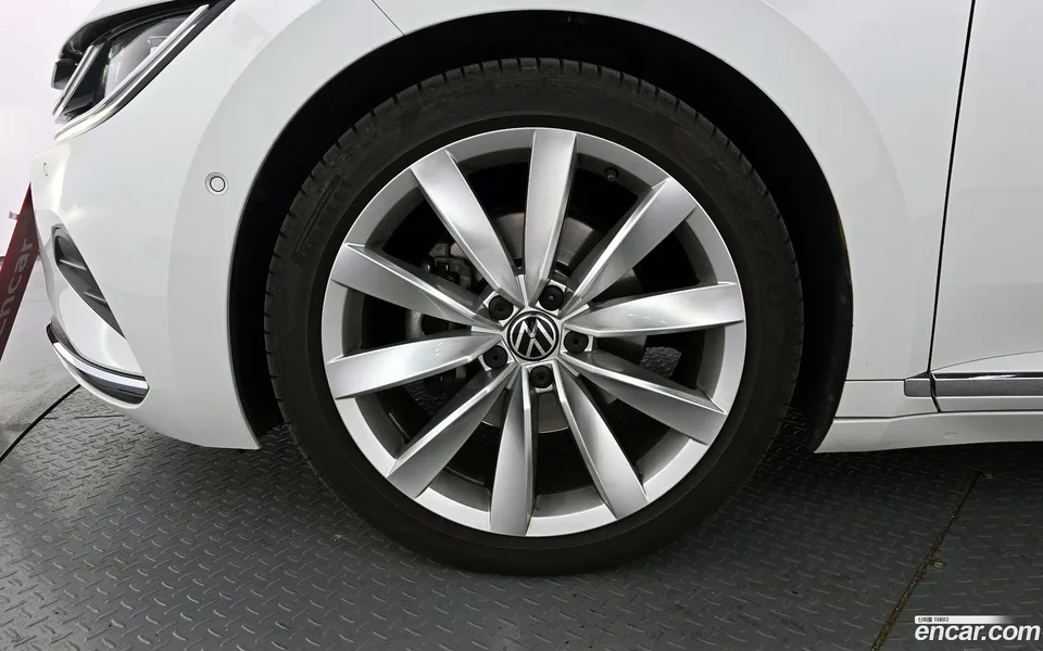Volkswagen Arteon 2.0 TDI 2023 — миниатюра 2