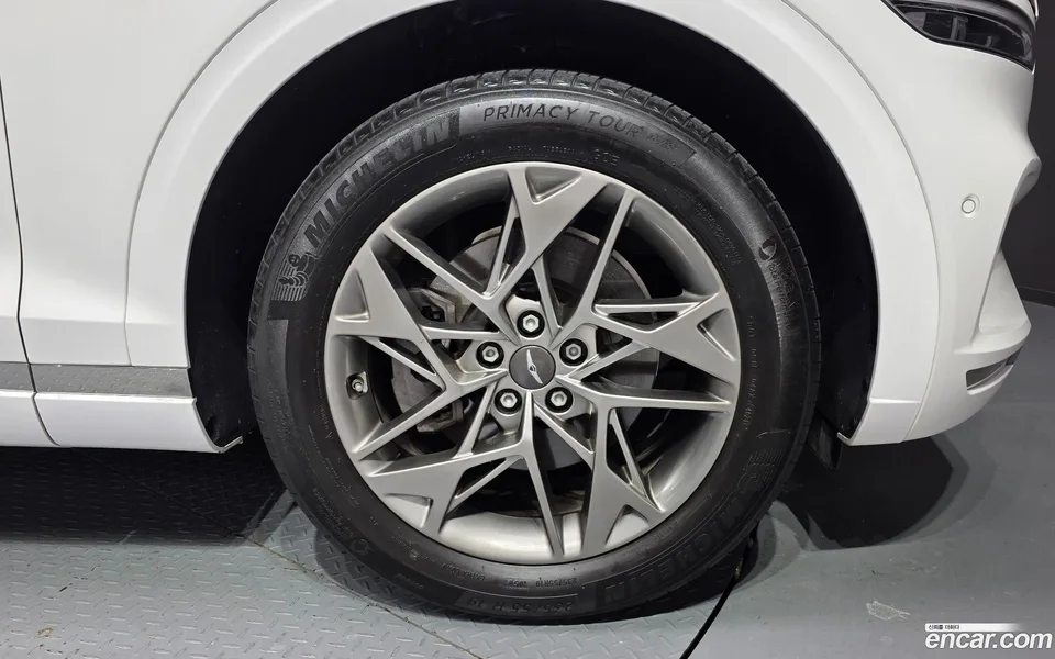 Genesis GV70 2.5T 2WD 2022 — миниатюра 2