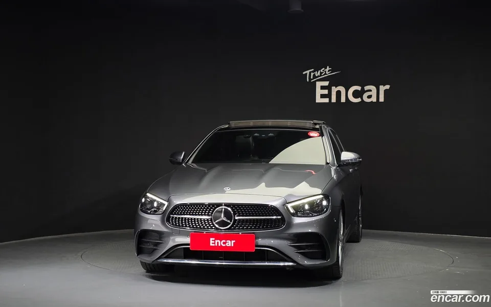 Mercedes-Benz E-Class E350 4MATIC AMG Line 2022 — миниатюра 3