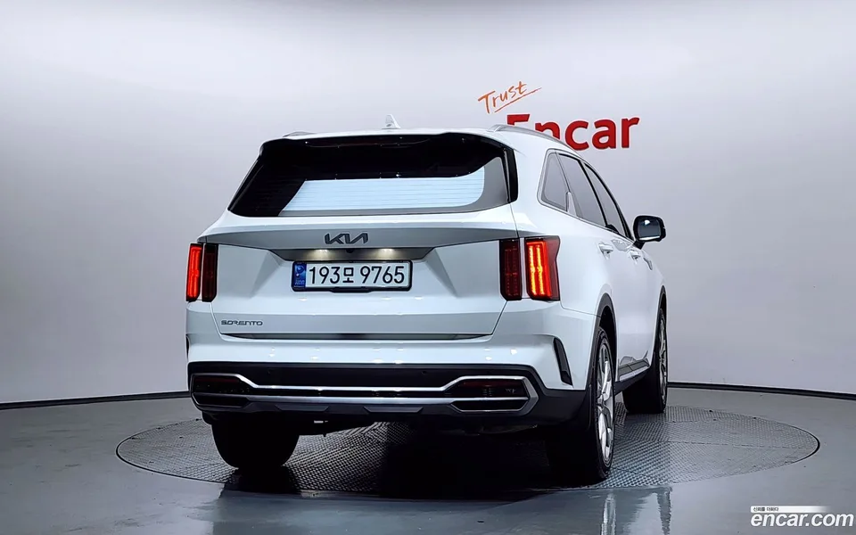 Kia Sorento 2.5T 2WD 2023 — миниатюра 4
