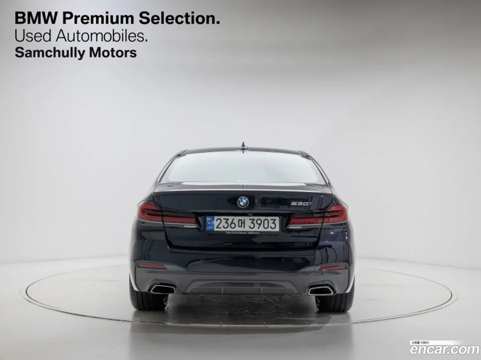 BMW 5 Series 530i M 2022 — миниатюра 3