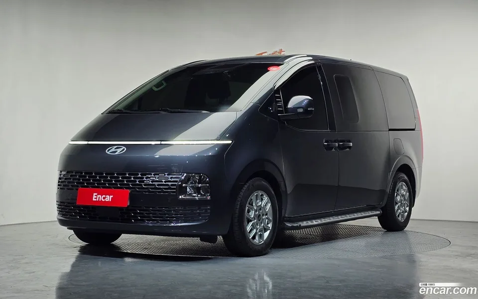 Hyundai Staria L3.5 5 2024 — фото 1, купить с доставкой в Москву