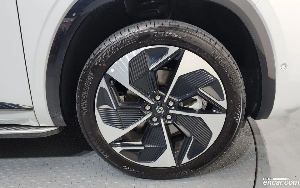 Renault Samsung Grand Koleos 1.5 E-TECH 2WD 2024 — миниатюра 2