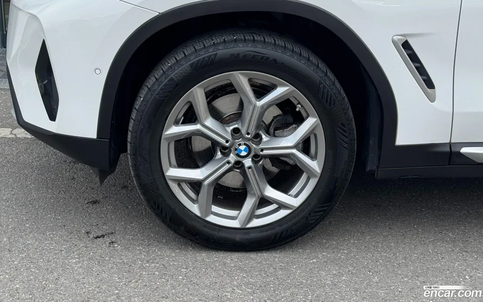 BMW X3 xDrive 20i 2023 — миниатюра 5