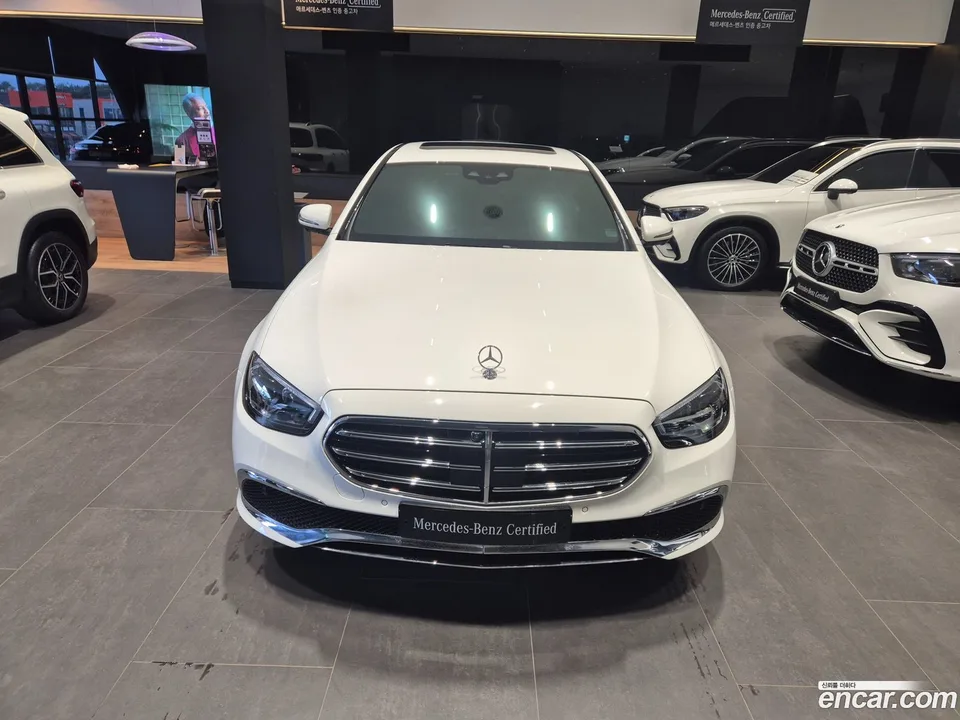 Mercedes-Benz E-Class E250 2022 — миниатюра 3