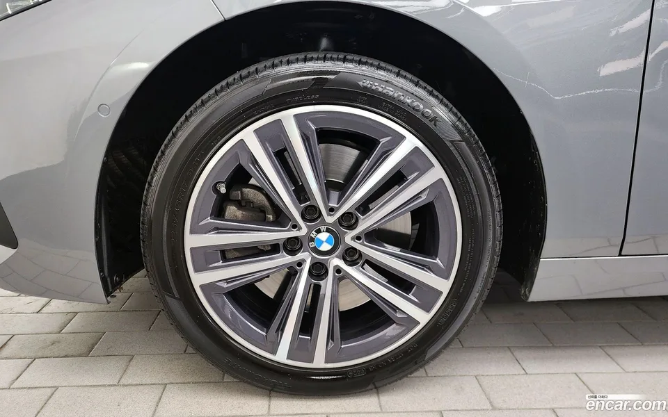 BMW 2 Series Gran Coupe 220i 2022 — миниатюра 5