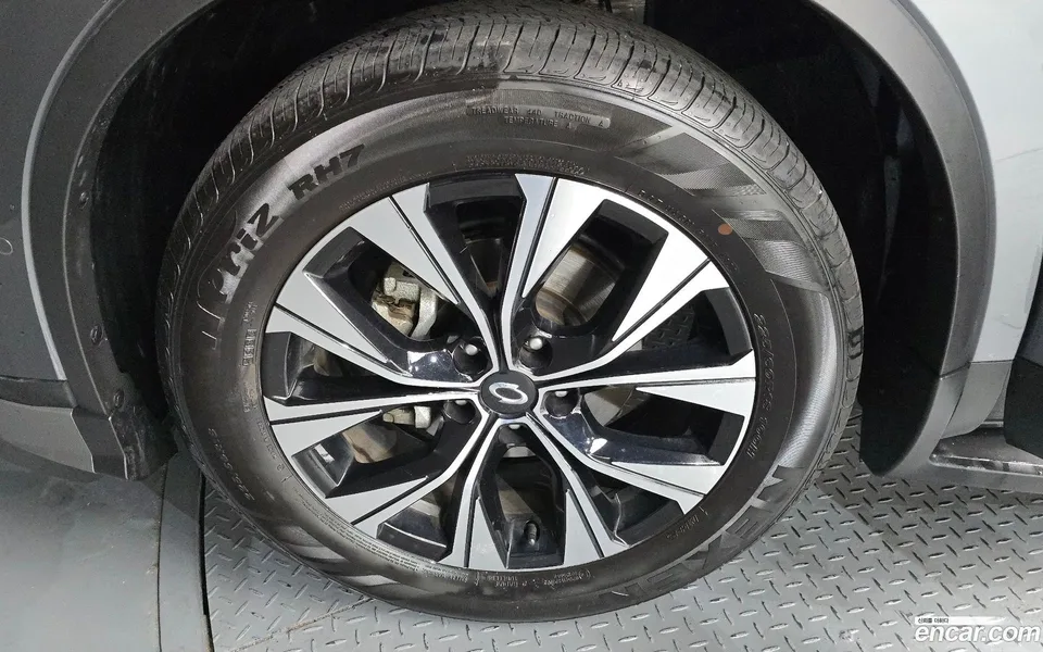 Renault Samsung QM6 2.0 LPe LE 2WD 2022 — миниатюра 2