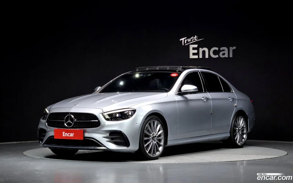 Mercedes-Benz E-Class E350 4MATIC AMG Line 2022 — фото 1, купить с доставкой в Москву