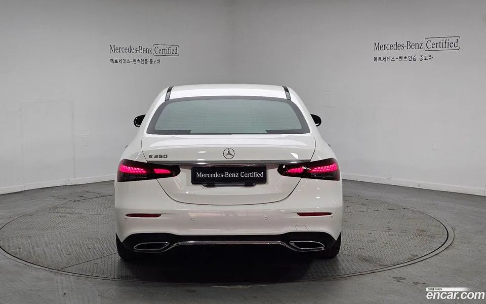Mercedes-Benz E-Class E250 AMG Line 2023 — миниатюра 4