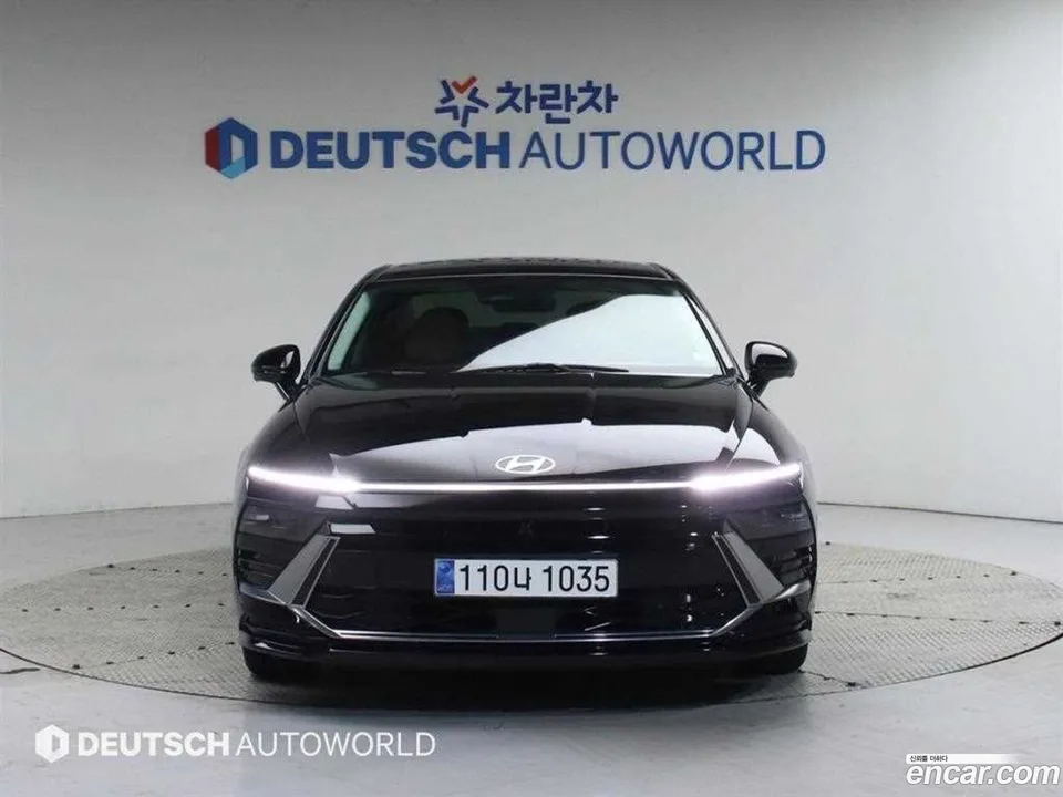 Hyundai Sonata The Edge Hybrid 2023 — миниатюра 3