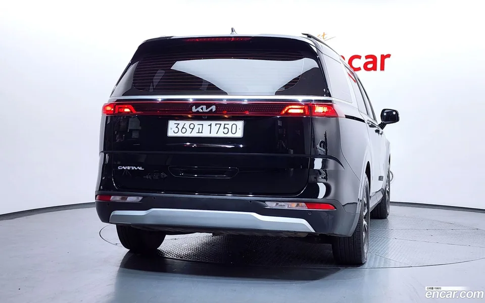 Kia Carnival 9 2022 — миниатюра 4
