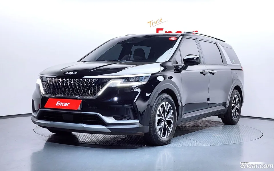 Kia Carnival 9 2022 — фото 1, купить с доставкой в Москву