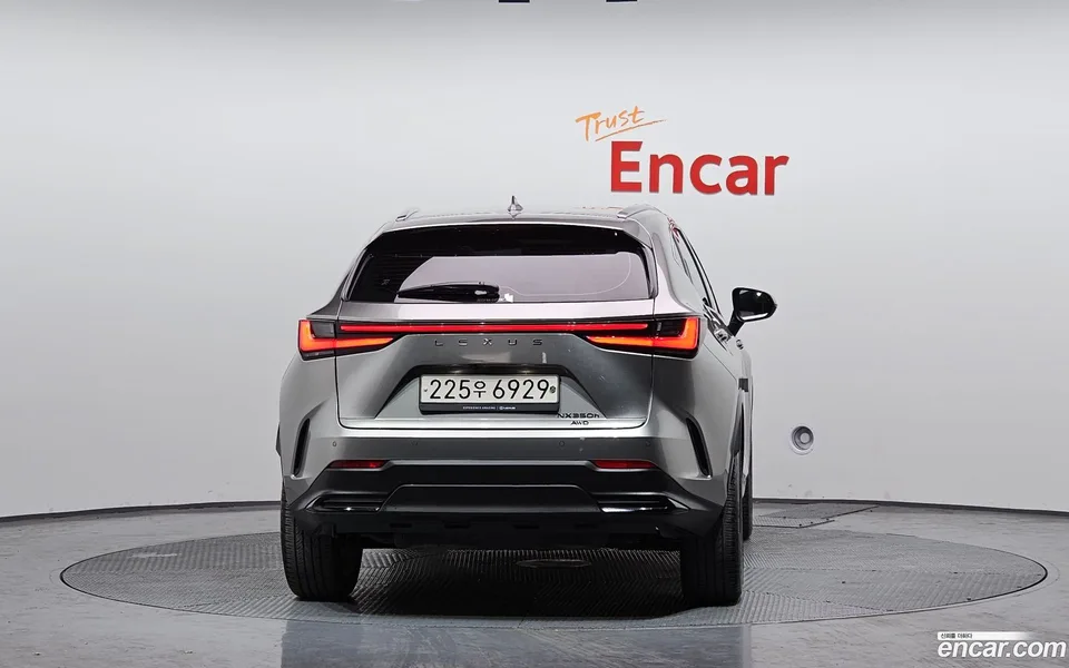Lexus NX 350h 2023 — миниатюра 4