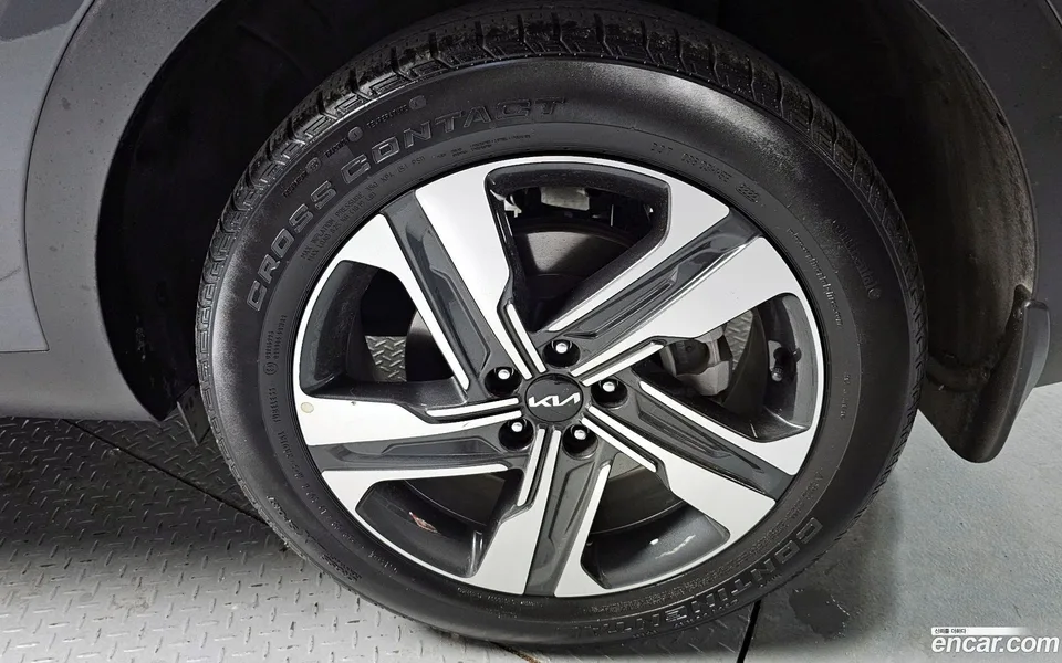 Kia Sorento HEV 1.6 2WD 2022 — миниатюра 2