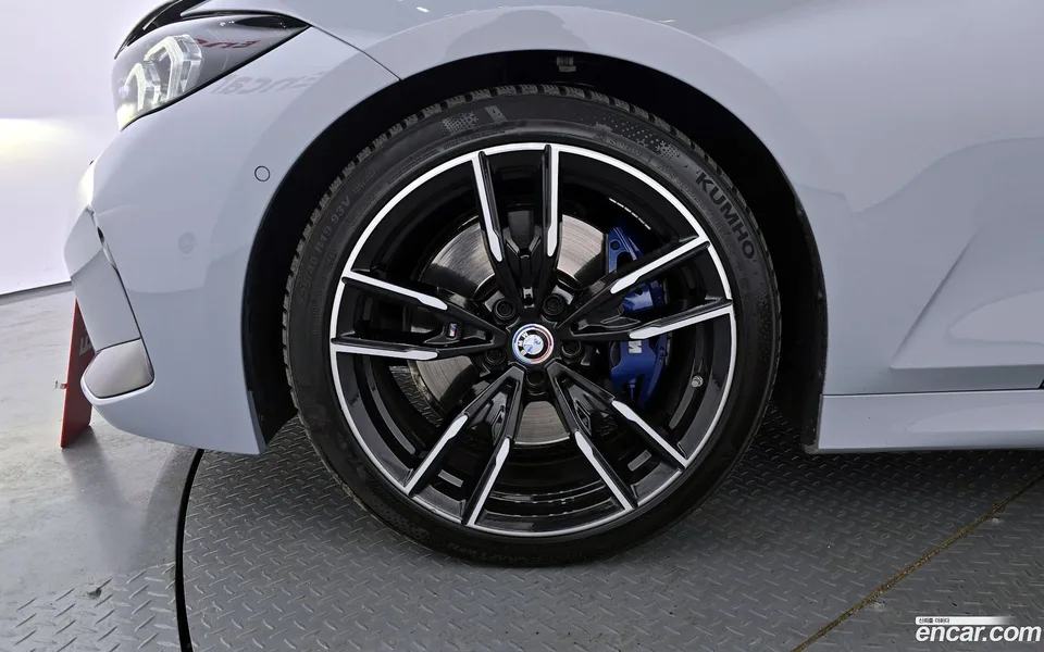 BMW 3 Series M340i 2024 — thumbnail 2