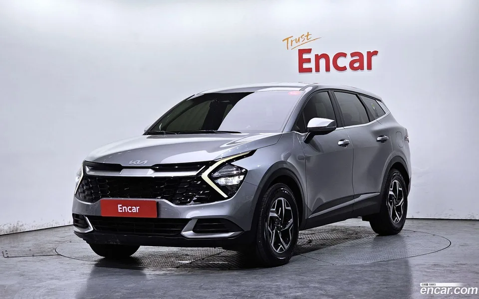 Kia Sportage 2.0 2WD 2022 — фото 1, купить с доставкой в Москву